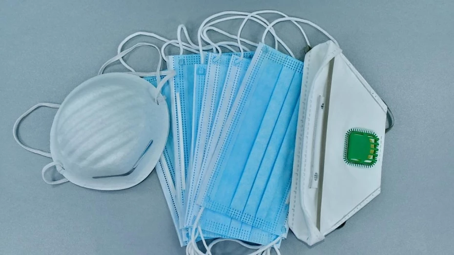 Detentos produzem máscaras durante pandemia na região Detentos produzem máscaras durante pandemia na região