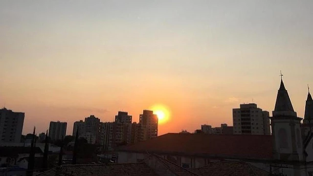 Sexta-feira de sol e altas temperaturas em Taubaté