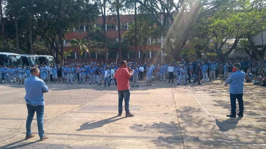 Trabalhadores da Volkswagen de Taubaté votam acordo nesta quarta-feira Trabalhadores da Volkswagen de Taubaté votam acordo nesta quarta-feira