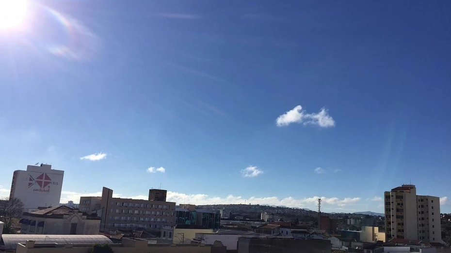 Sol volta a predominar na RMVale e eleva temperaturas Sol volta a predominar na RMVale e eleva temperaturas