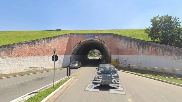 Obra interdita parcialmente túnel do Mercatau