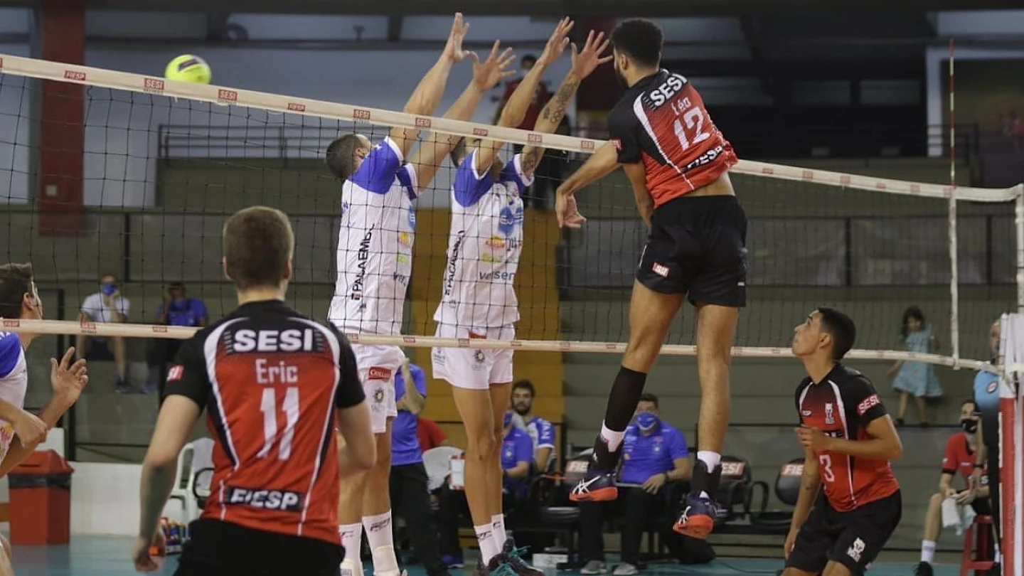 Vôlei Taubaté vence mais uma e assume liderança do Campeonato Paulista