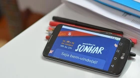 Unitau adapta Feira de Profissões para modo online