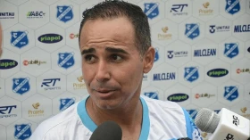 Ex-jogador do Guaratinguetá e do Taubaté morre aos 45 anos