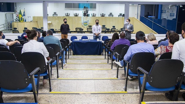 Câmara de Taubaté promove tradicional debate dos candidatos à Prefeitura