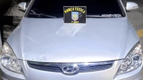 Homem é preso com carro roubado no Sítio Santo Antônio, em Taubaté