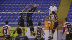 Vôlei Taubaté vence de virada e segue invicto na Superliga