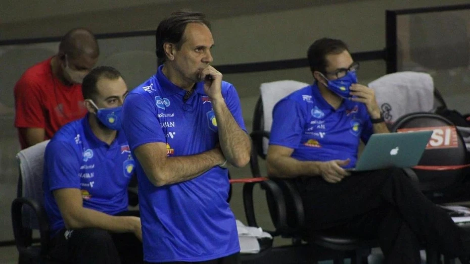 Vôlei Taubaté vence com time reserva e mantém invencibilidade na Superliga