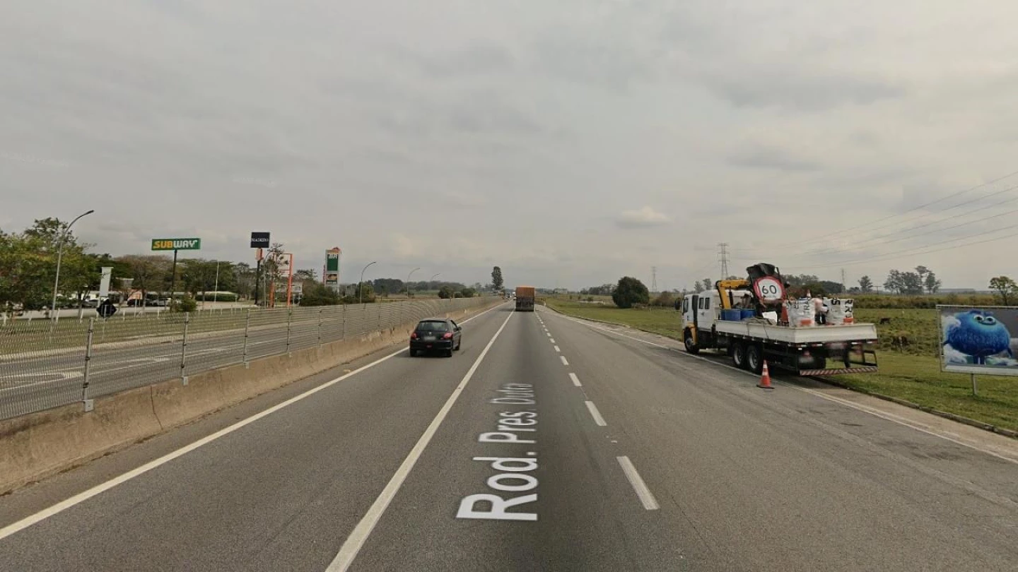 Empresa realiza recuperação de pavimento no trecho de Pinda da via Dutra