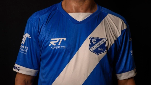 Novo uniforme do Burro da Central exalta “orgulho de ser Taubaté”