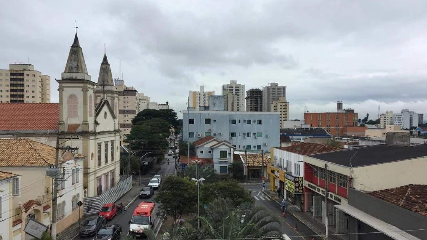 Nebulosidade predomina na RMVale nesta quinta-feira