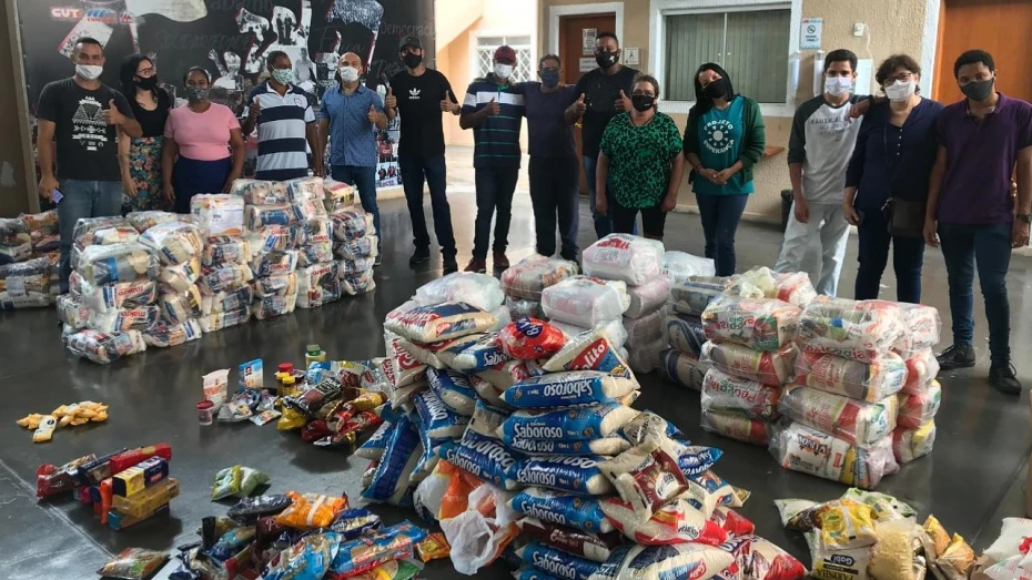 “Natal Sem Fome” arrecada cerca de 5 toneladas de alimentos em Taubaté “Natal Sem Fome” arrecada cerca de 5 toneladas de alimentos em Taubaté