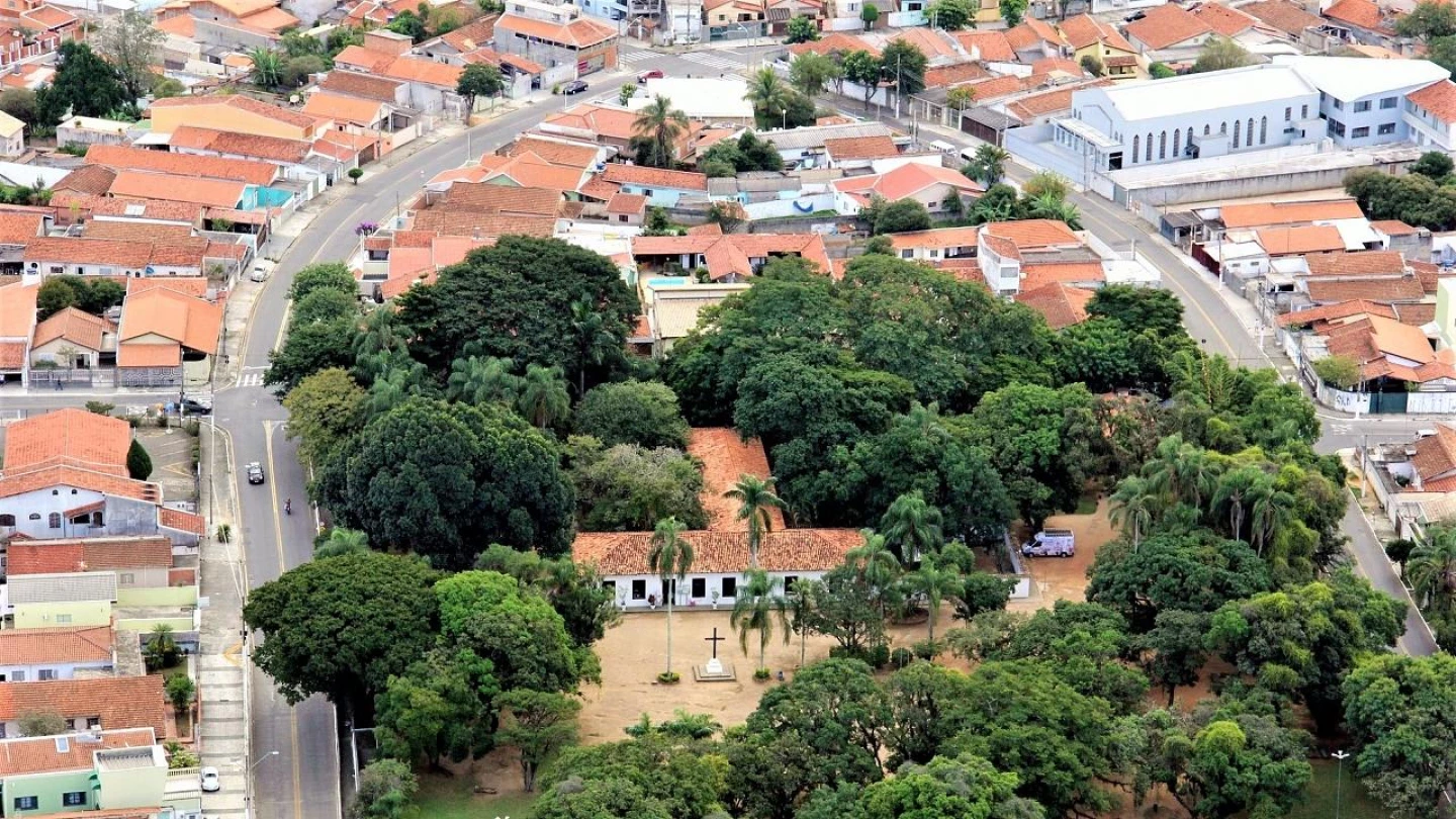Quinta-feira com variação de nebulosidade e chuva em Taubaté