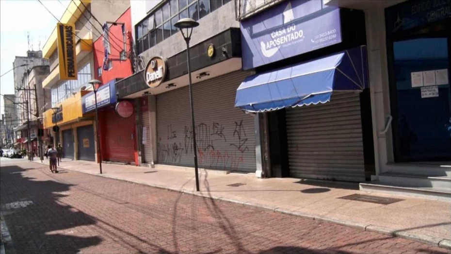 Taubaté adotará lockdown das 22h às 6h a partir da próxima semana Taubaté adotará lockdown das 22h às 6h a partir da próxima semana