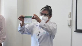 Técnica de enfermagem é primeira taubateana a receber vacina contra Covid-19