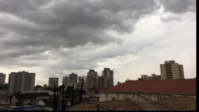 Frente fria avança pela RMVale nesta sexta-feira
