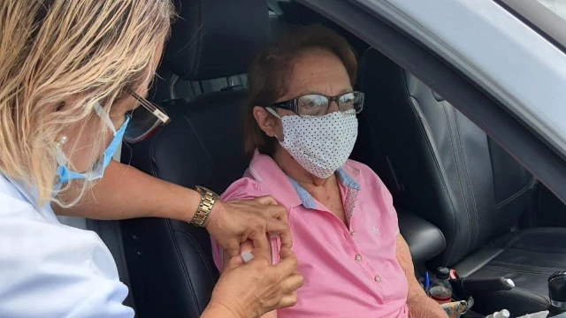 Vacinação: Taubaté recebe mais de 5,5 mil doses da Coronavac