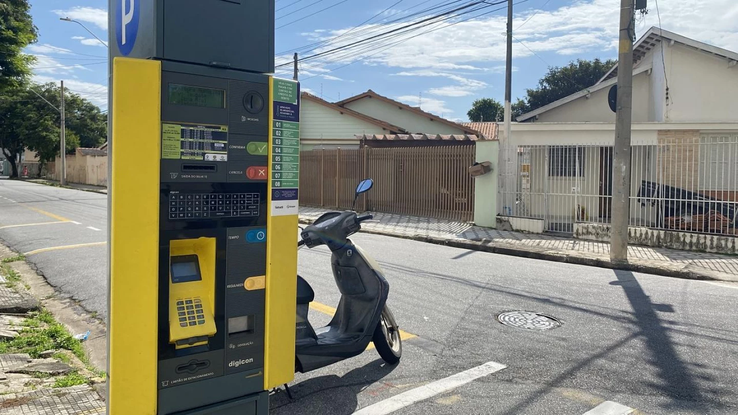 Estacionamento rotativo em Taubaté segue suspenso