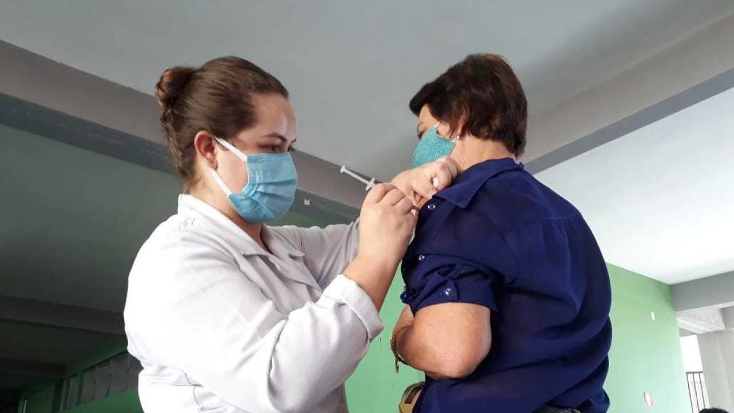 Segunda dose para idosos de 69 anos tem início nesta terça-feira em Taubaté