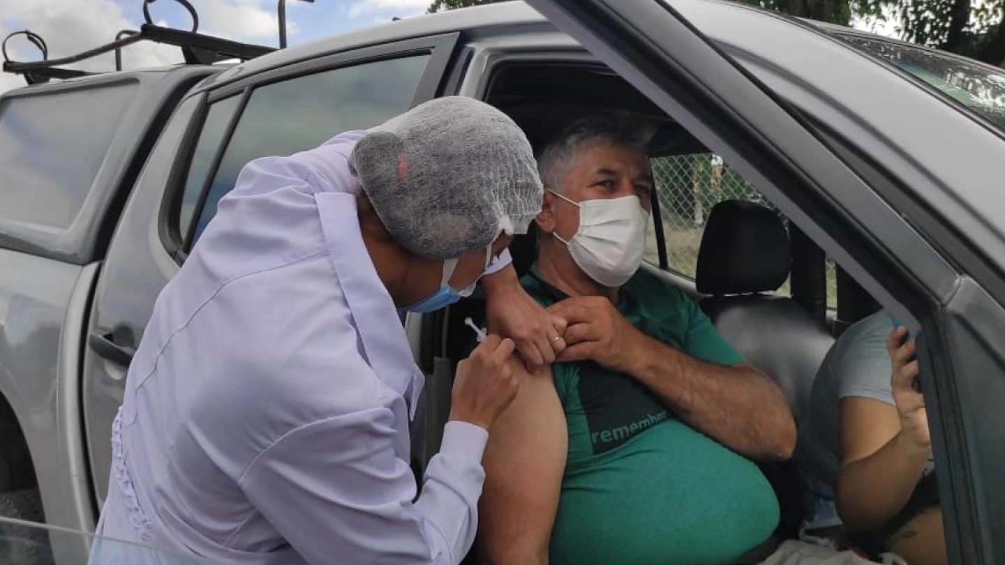 Taubaté inicia vacinação contra Covid em idosos de 62 anos