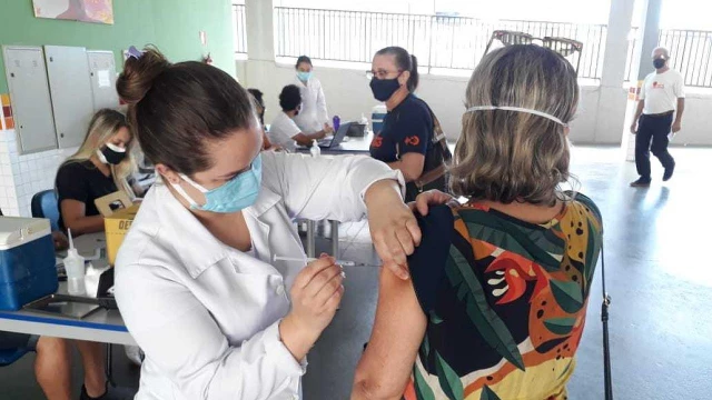 Vacinação contra Covid continua na próxima semana em Taubaté
