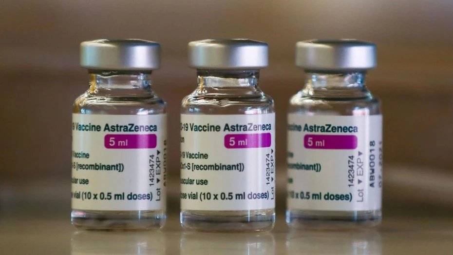 Covid-19: Saúde suspende vacinação de gestantes com AstraZeneca Covid-19: Saúde suspende vacinação de gestantes com AstraZeneca