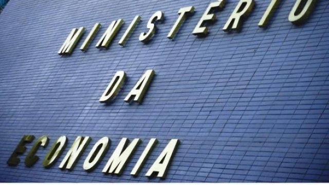 Recadastramento de aposentados é suspenso até 30 de junho