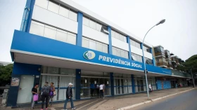 Décimo terceiro do INSS começa a ser depositado hoje