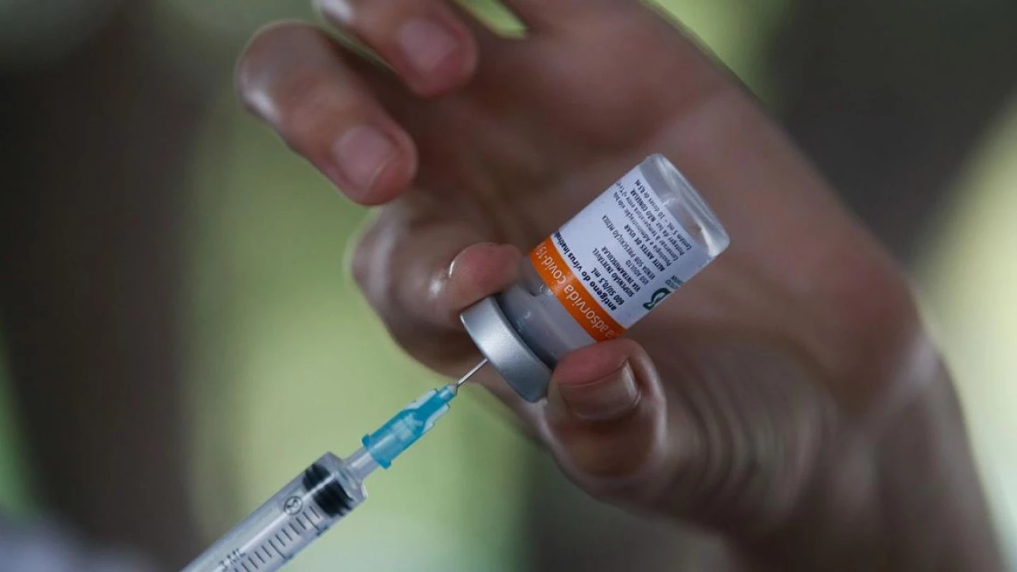Chegam a SP insumos para produção de 5 milhões de doses de CoronaVac