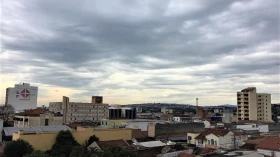 Chance de chuva aumenta e temperaturas caem nesta sexta na RMVale