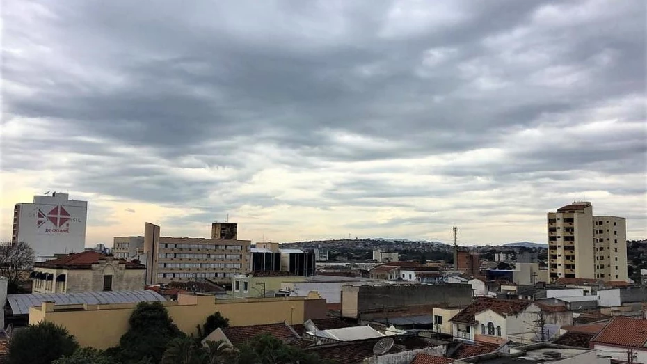Chance de chuva aumenta e temperaturas caem nesta sexta na RMVale