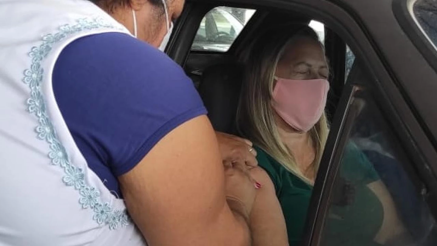 Tauabté vacina pessoas de 50 a 52 anos nesta segunda-feira
