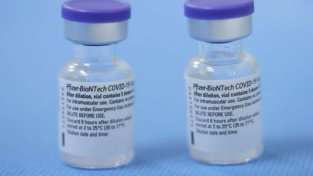 Brasil recebe lote de vacinas da Pfizer pelo consórcio Covax Facility