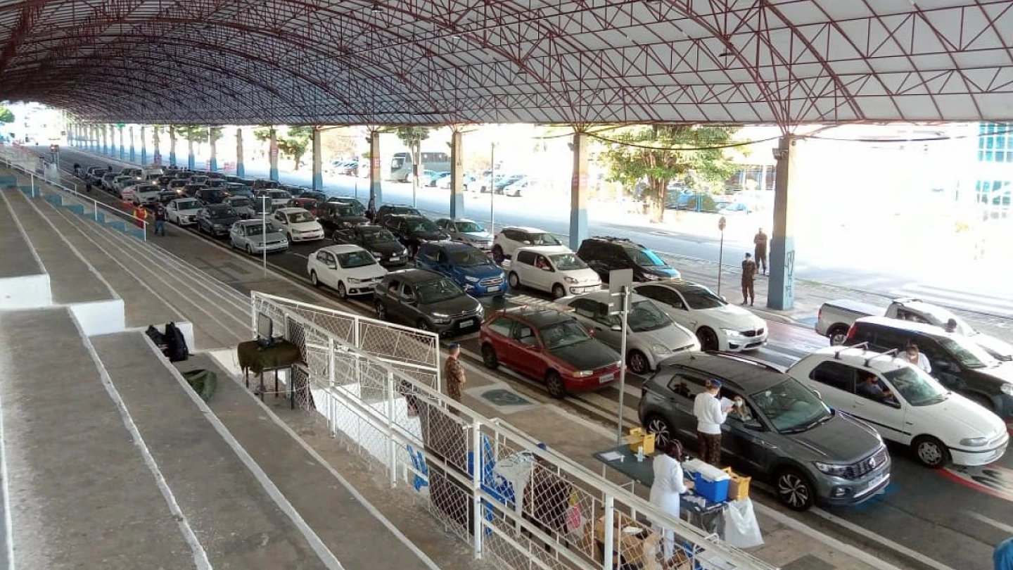 Taubaté vacina público de 44 anos nesta segunda-feira
