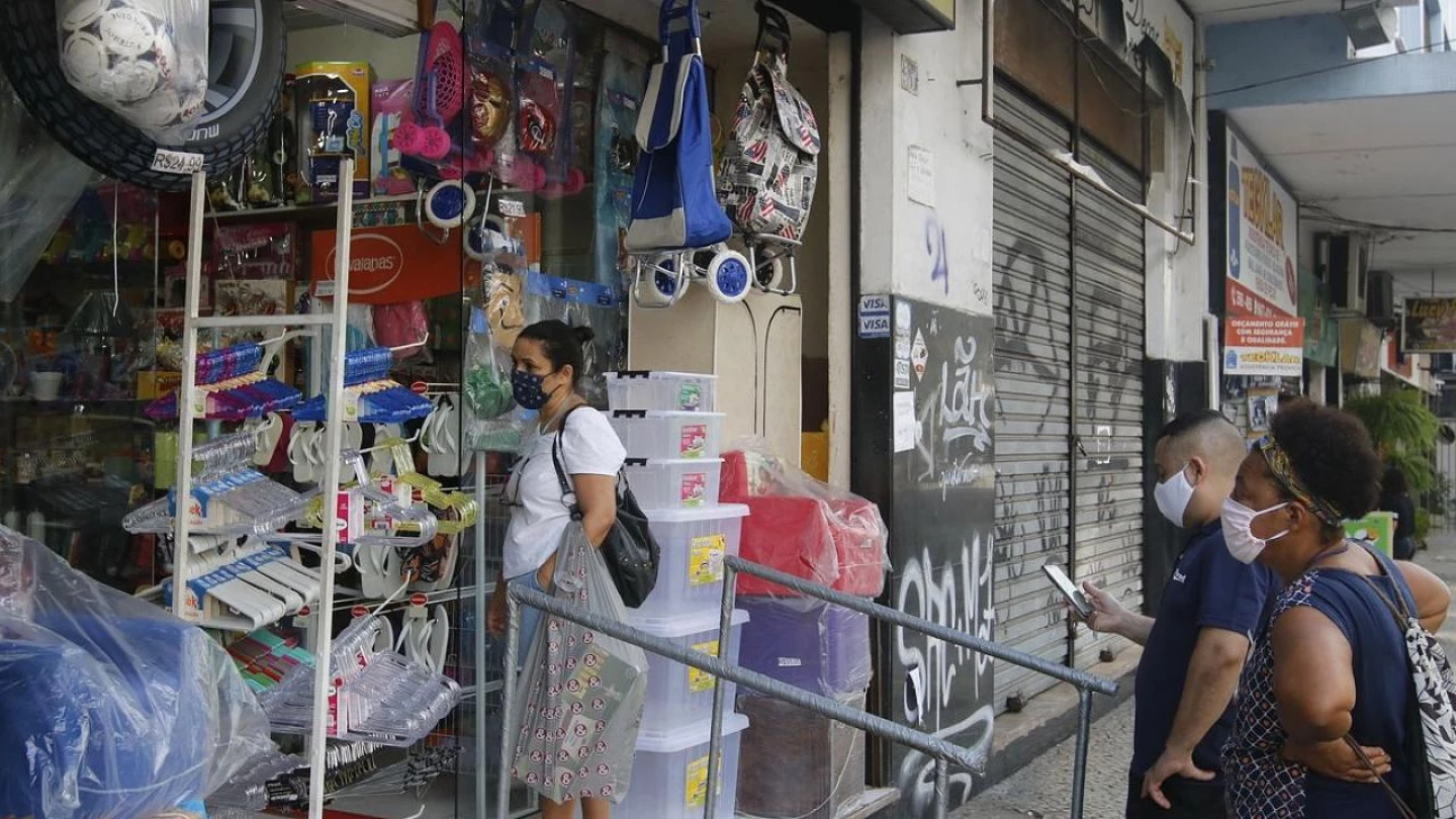 Funcionamento do comércio é ampliado até 23h na RMVale