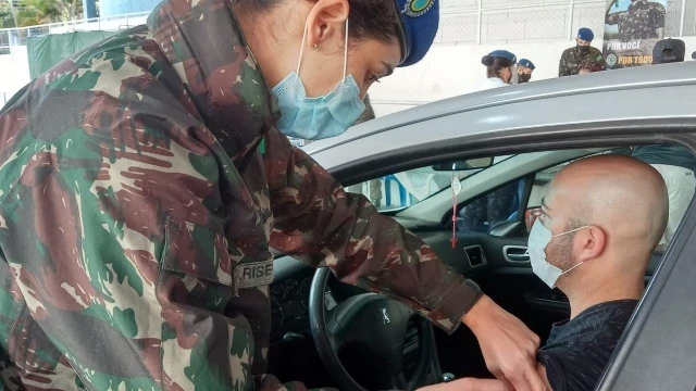 Taubaté vacina público de 37 a 39 anos contra a Covid