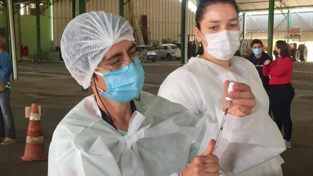 Taubaté inicia vacinação para público de 34 anos na segunda-feira
