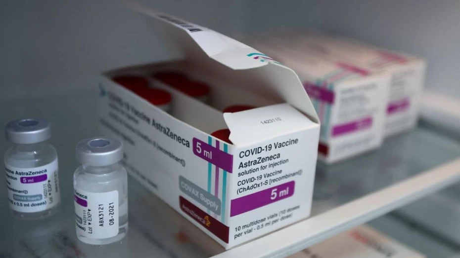 Anvisa autoriza análise da eficácia de dose de reforço da AstraZeneca Anvisa autoriza análise da eficácia de dose de reforço da AstraZeneca