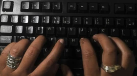 Manual ajuda empresas a atuarem contra fake news