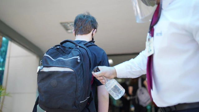 Escolas de São Paulo podem receber presencialmente 100% dos estudantes