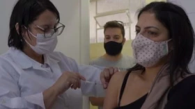 Taubaté vacina jovens de 19 anos nesta sexta-feira