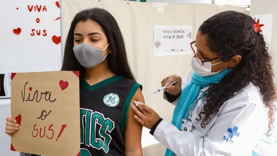 Taubaté inicia vacinação de adolescentes nesta terça-feira Taubaté inicia vacinação de adolescentes nesta terça-feira