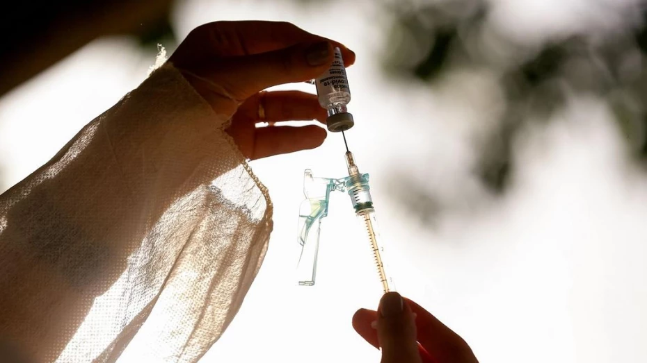 Covid-19: Brasil avalia aplicar dose de reforço a público específico