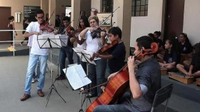 Cursos gratuitos de artes da Fêgo Camargo têm inscrições abertas
