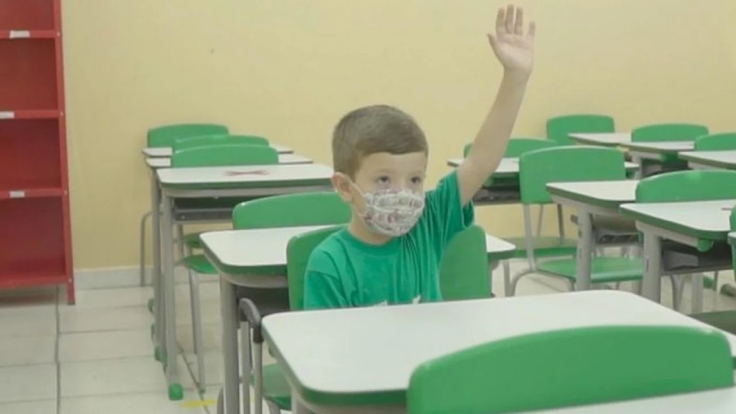 Escolas de Taubaté realizam atualização cadastral de alunos