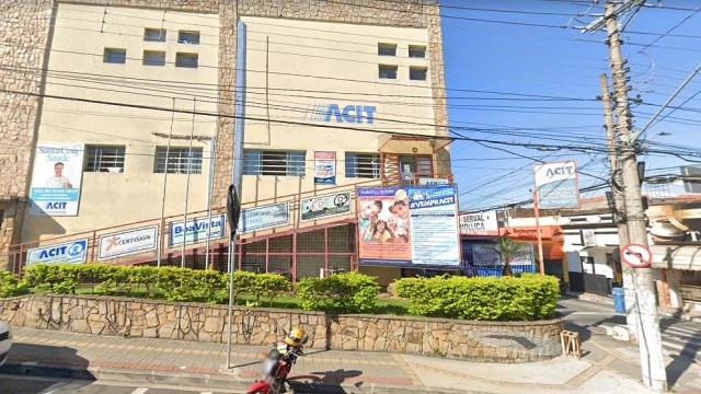 Curso “Descomplique” é oferecido pela ACIT em Taubaté