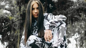 Taubateana de 13 anos lança single “Booyah” e desponta como artista revelação