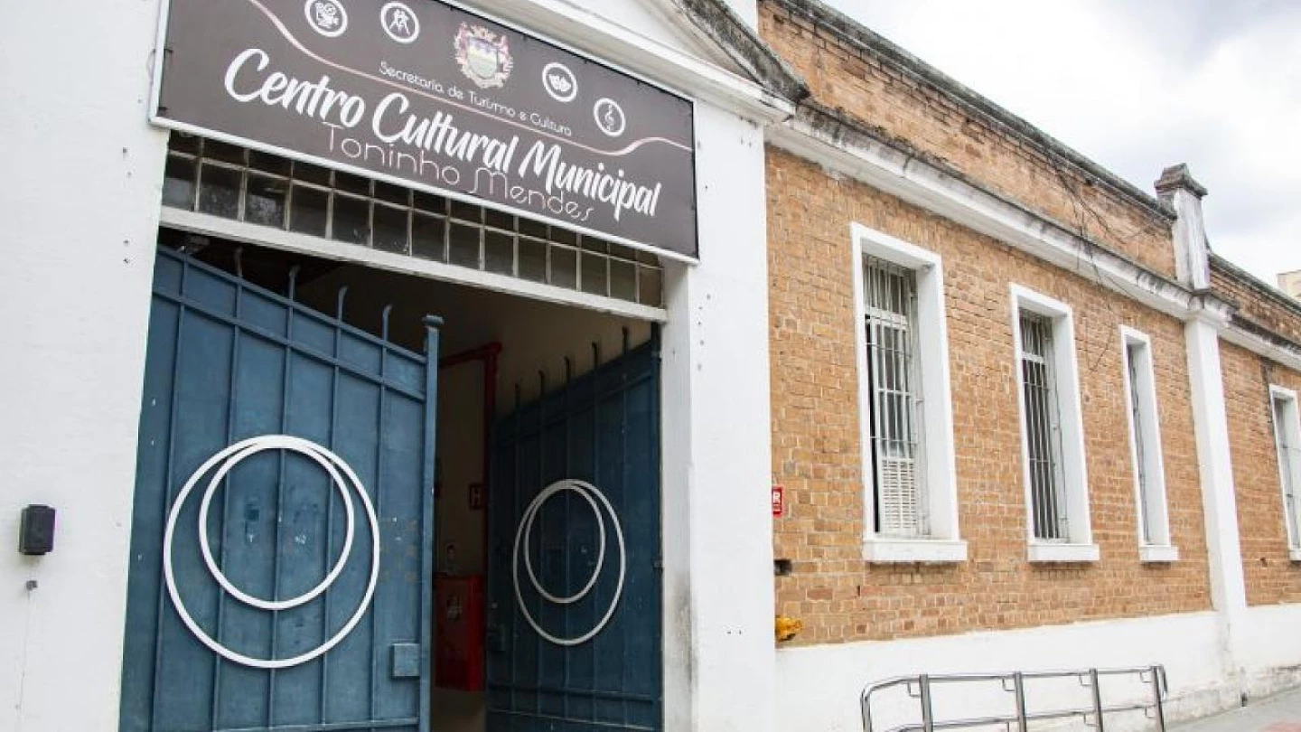 Curso de violoncelo é oferecido no Centro Cultural de Taubaté