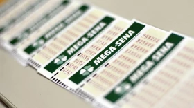 Mega-Sena acumula e pode pagar R$ 90 milhões na quarta-feira