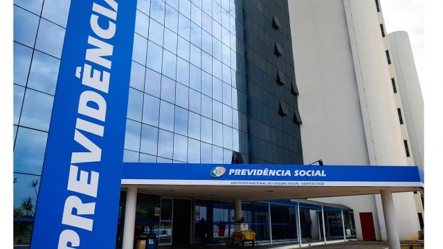 Prova de vida do INSS volta a ser exigida em 2022